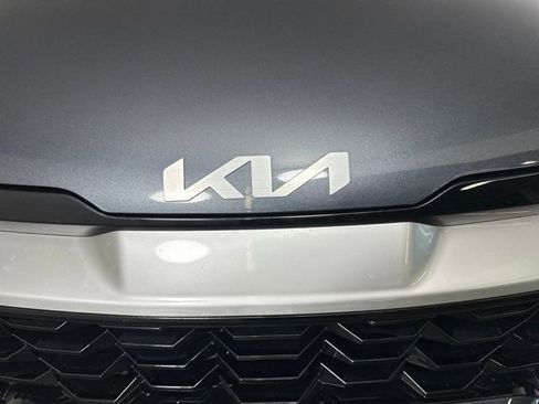 Used 2024 Kia Sportage EX image 9