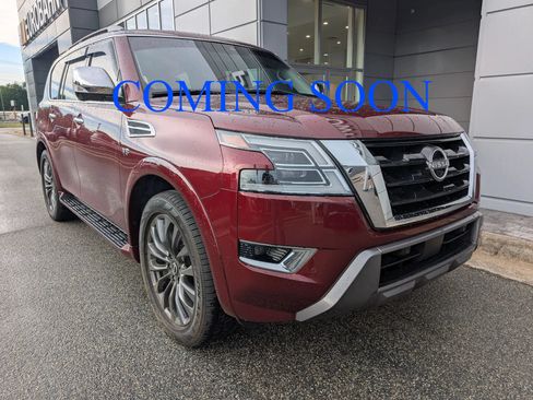 Used 2022 Nissan Armada Platinum w/ Captain's Chairs Package AWD/4WD image 1