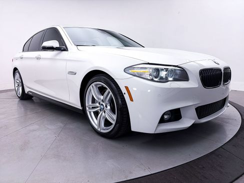 Used 2016 BMW 550i Sedan RWD image 14