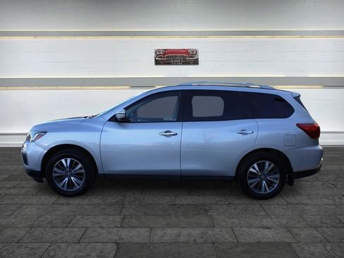 Used 2020 Nissan Pathfinder S FWD image 4