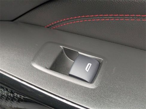 New 2026 Chevrolet Trax RS w/ Sunroof Package image 35