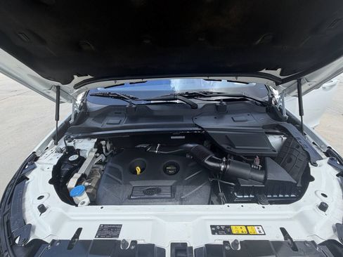 Used 2017 Land Rover Discovery Sport SE AWD/4WD image 29