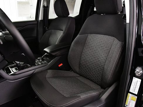 New 2025 Ford Ranger XLT w/ Equipment Group 301A High image 31