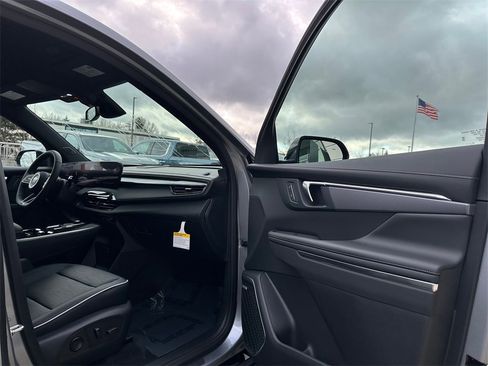 New 2026 Buick Enclave Sport Touring image 11