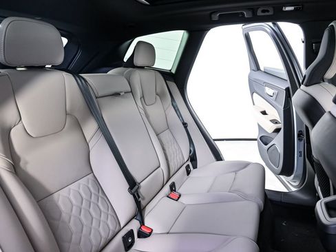 New 2026 Volvo XC60 B5 Plus w/ Protection Package Premier AWD/4WD image 21