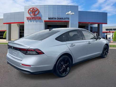 Used 2025 Honda Accord SE image 6