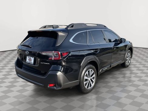 Used 2024 Subaru Outback Premium AWD/4WD image 12