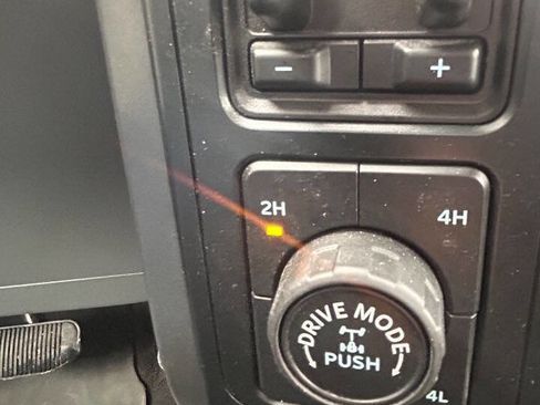 Used 2022 Ford F150 XLT w/ Trailer Tow Package image 30