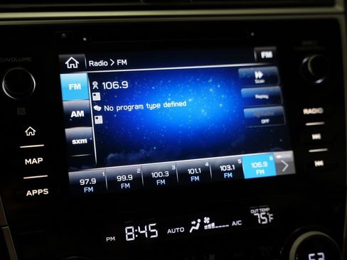 Used 2018 Subaru Outback 2.5i Touring AWD/4WD image 21