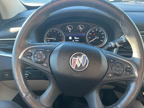 Used 2020 Buick Enclave Premium w/ Sun and Sites Package image 13