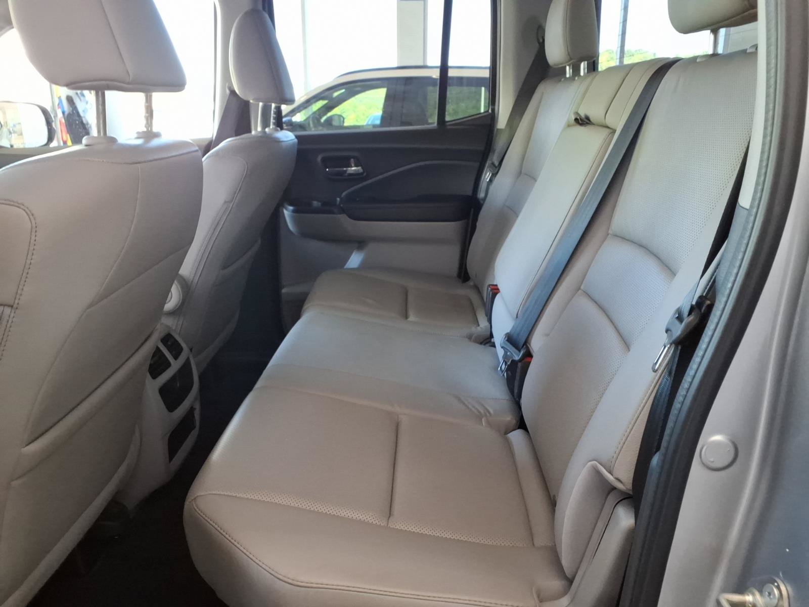 Used 2017 Honda Ridgeline RTL-T image 13