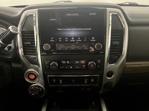 Used 2020 Nissan Titan SL w/ Moonroof Package image 19