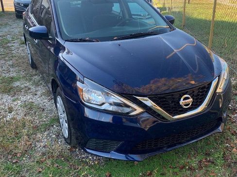 Used 2018 Nissan Sentra S FWD image 1