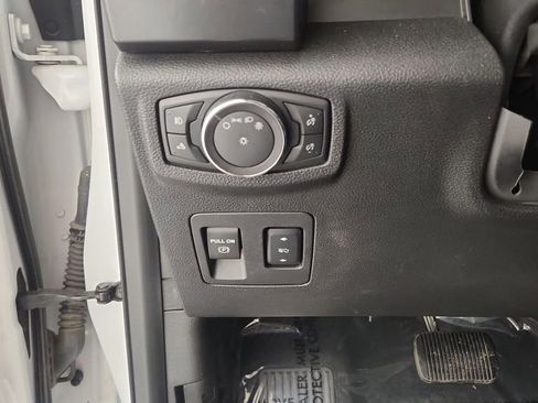 Used 2018 Ford F150 XLT w/ Equipment Group 302A Luxury image 19