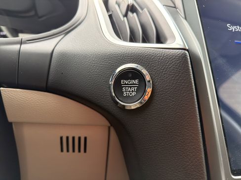 Used 2024 Ford Edge Titanium w/ Titanium Elite Package image 16