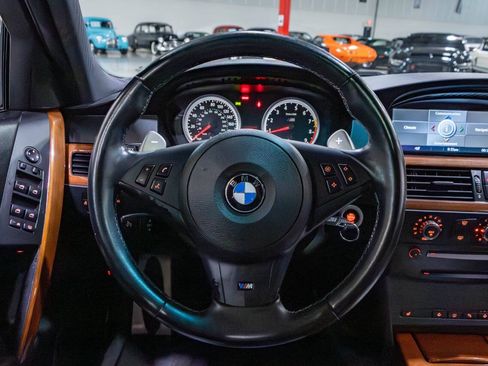 Used 2006 BMW M5 RWD image 10