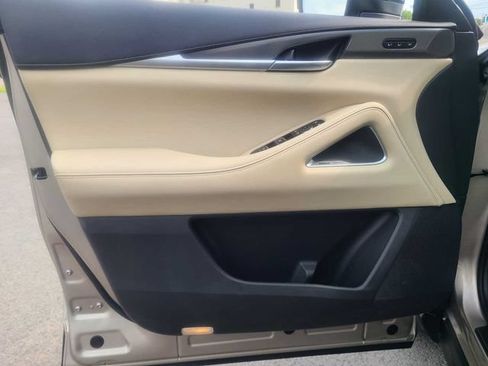 Used 2023 INFINITI QX60 Luxe w/ Performance Audio Package AWD/4WD image 18