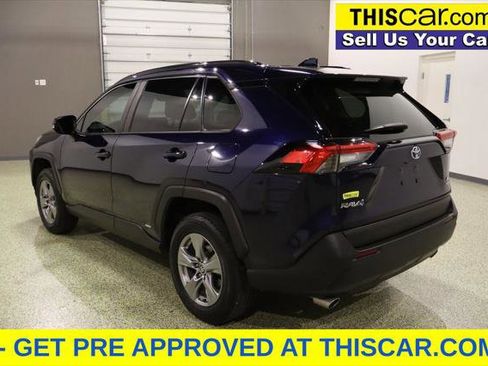 Used 2022 Toyota RAV4 XLE w/ Convenience Package image 5