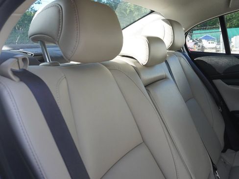 Used 2024 MAZDA MAZDA3 s FWD image 32