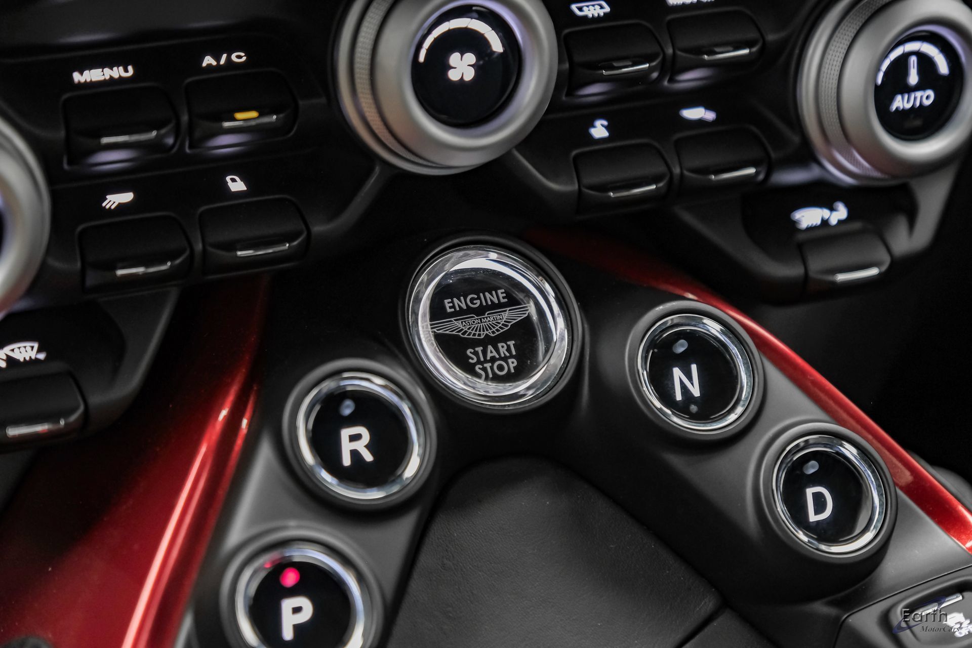 Used 2019 Aston Martin V8 Vantage Coupe RWD image 65