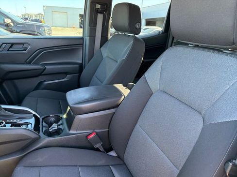 Certified 2025 Chevrolet Colorado Trail Boss AWD/4WD image 19