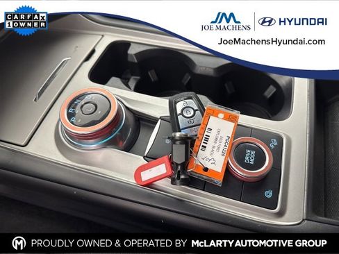 Used 2023 Ford Explorer XLT image 32