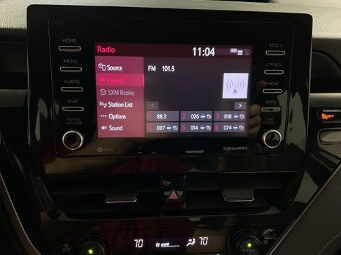 Used 2022 Toyota Camry SE FWD image 23
