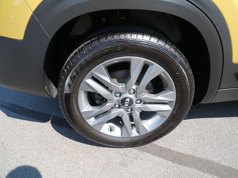Used 2021 Kia Seltos S AWD/4WD image 38
