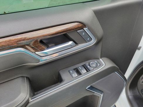 Used 2024 GMC Sierra 1500 Elevation image 15