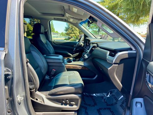 Used 2019 Chevrolet Tahoe LT AWD/4WD image 11