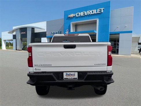 New 2026 Chevrolet Silverado 2500 Custom w/ Z71 Off-Road Package image 6