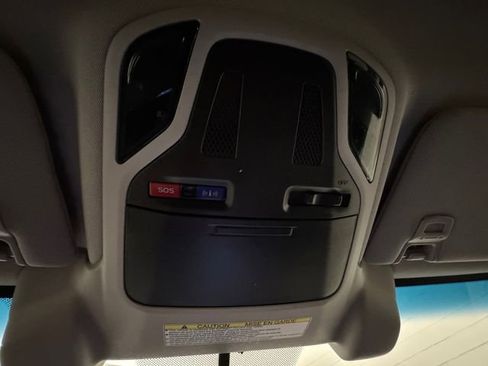 Used 2022 Subaru Outback Premium image 26