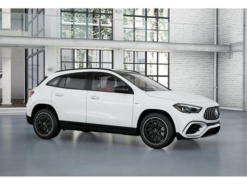 New 2025 Mercedes-Benz GLA 35 AMG 4MATIC image 13