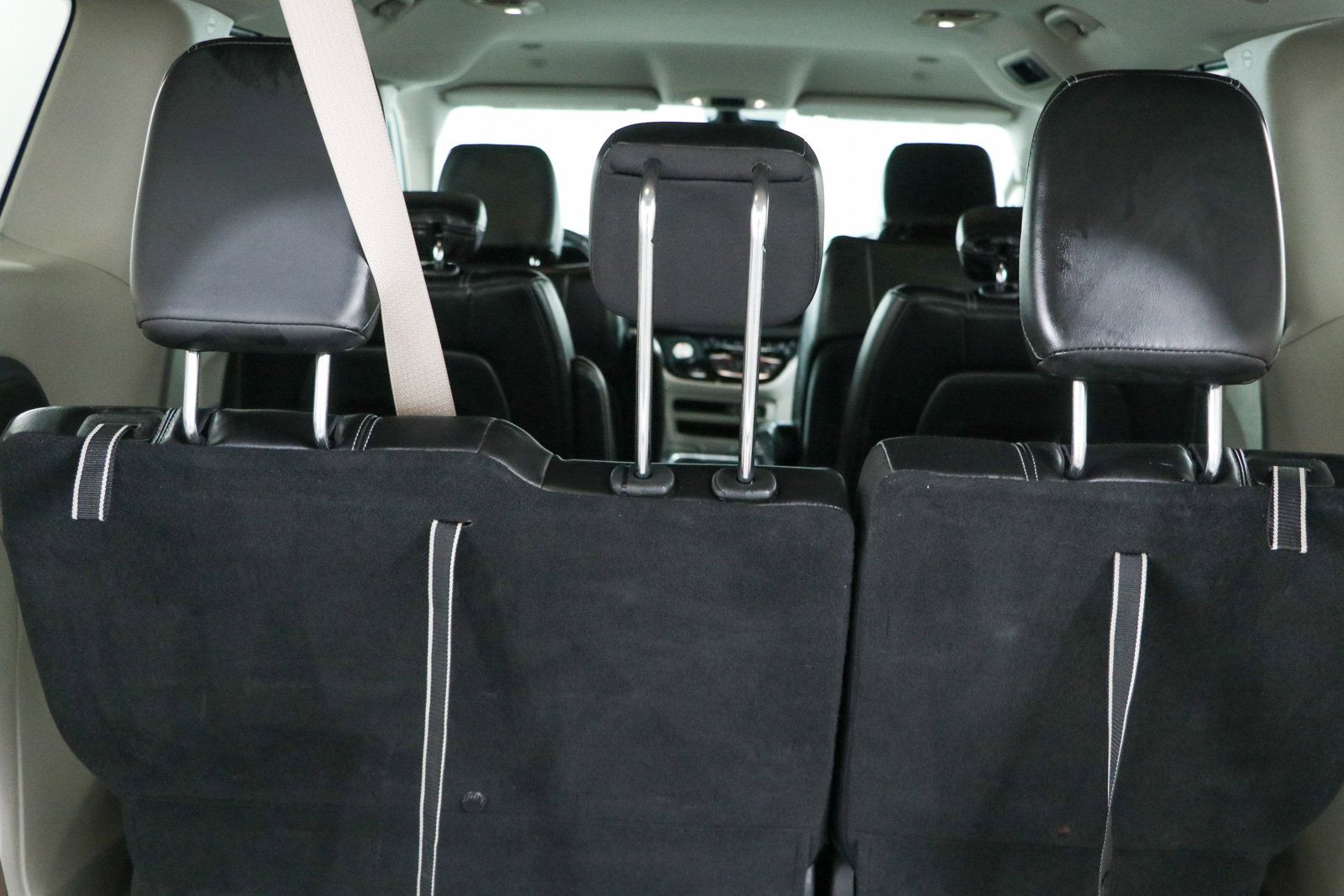 Used 2024 Chrysler Pacifica Touring-L FWD image 30