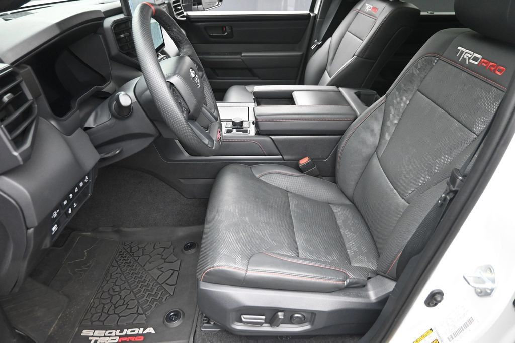 Used 2025 Toyota Sequoia TRD Pro AWD/4WD image 19