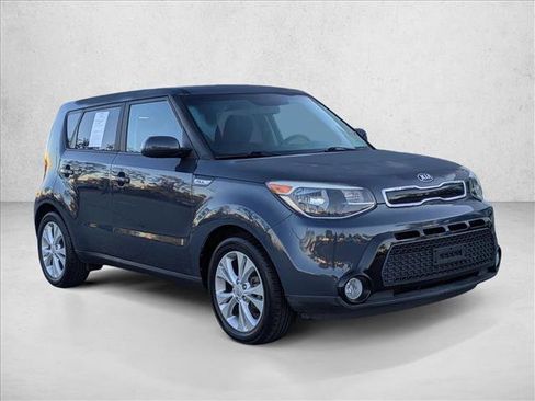 Used 2016 Kia Soul + image 3