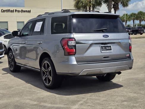 Used 2021 Ford Expedition Limited RWD image 4
