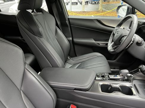 Used 2024 Lexus NX 350 F Sport image 36