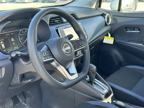 Used 2025 Nissan Versa SV w/ Trunk Package image 22