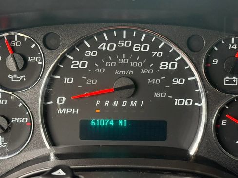 Used 2021 Chevrolet Express 2500 RWD image 19