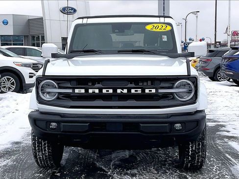 Used 2022 Ford Bronco Outer Banks image 2