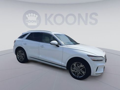 Used 2023 Genesis GV70 2.5T w/ Advanced Package image 2