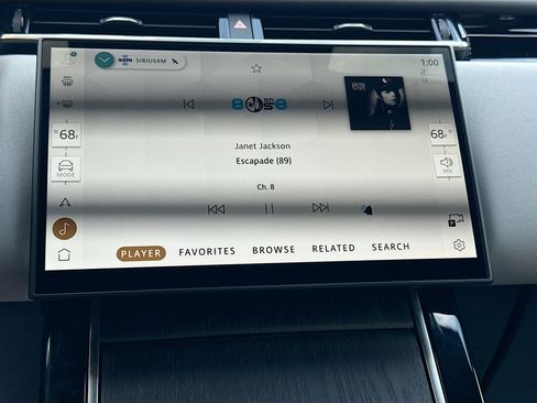 New 2026 Land Rover Range Rover Velar Dynamic SE image 30