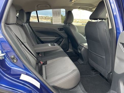 Used 2024 Subaru Crosstrek 2.0i Premium image 27