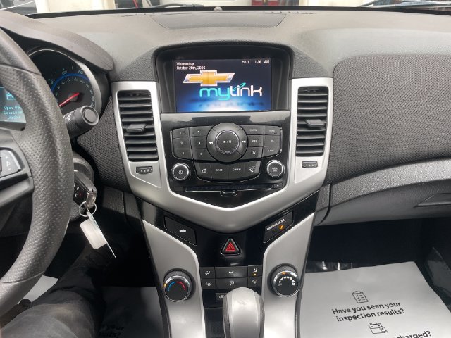 Used 2016 Chevrolet Cruze LT FWD image 18