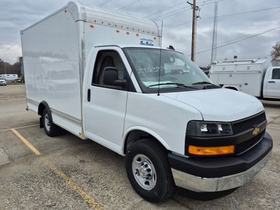 New 2025 Chevrolet Express 3500 w/ Power Convenience Package