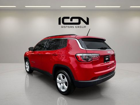 Used 2021 Jeep Compass Latitude w/ Sun and Sound Group image 3