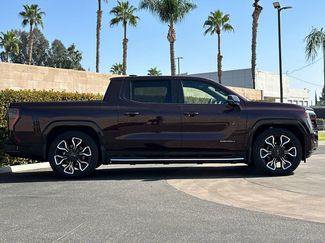 New 2025 GMC Sierra EV Denali AWD/4WD video 3