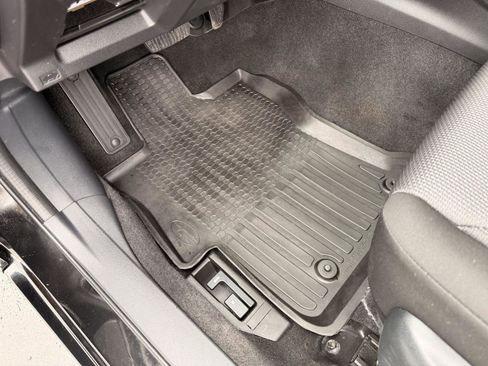 Used 2023 Subaru Impreza Premium image 17