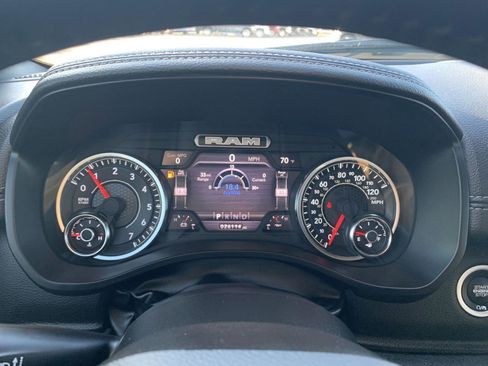 Used 2024 RAM 1500 Laramie image 19